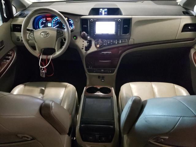 2013 Toyota Sienna XLE