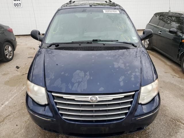 2006 Chrysler Town & Country Limited