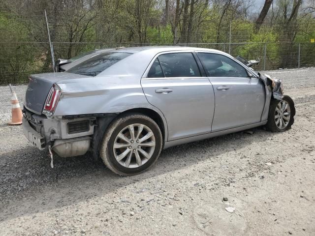 2015 Chrysler 300 Limited