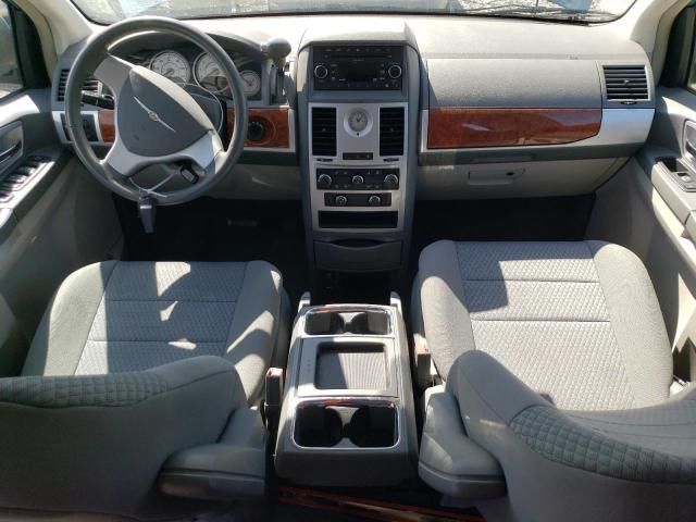 2009 Chrysler Town & Country Touring