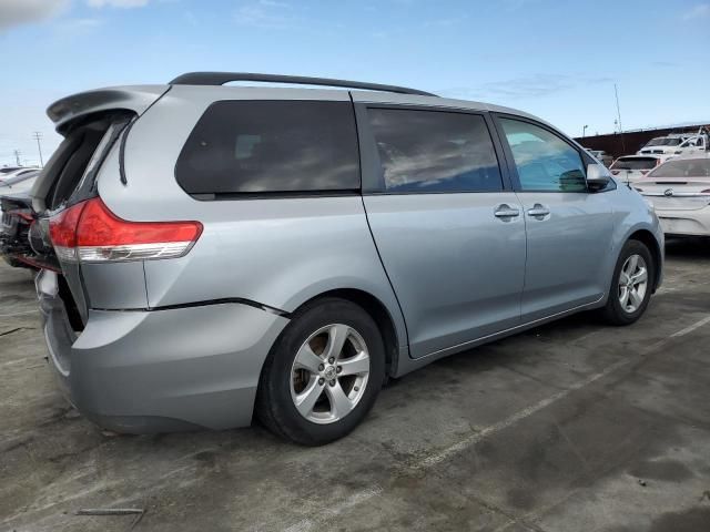 2014 Toyota Sienna LE