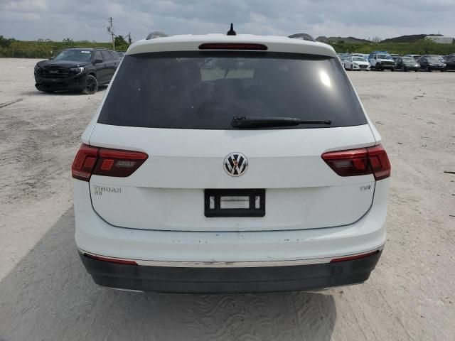 2018 Volkswagen Tiguan SE