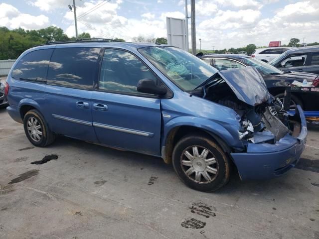 2007 Chrysler Town & Country Touring