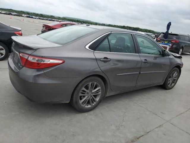 2015 Toyota Camry Hybrid