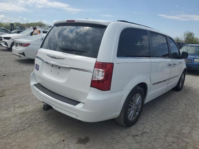 2014 Chrysler Town & Country Touring L