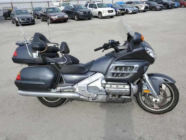 2005 Honda GL1800