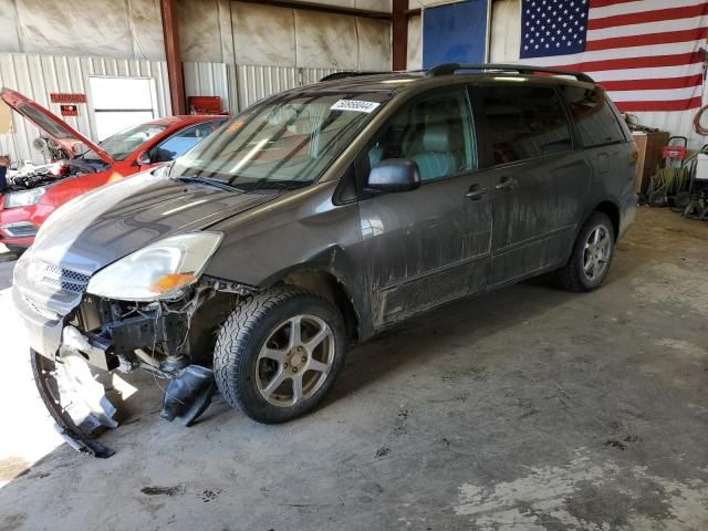 2005 Toyota Sienna XLE