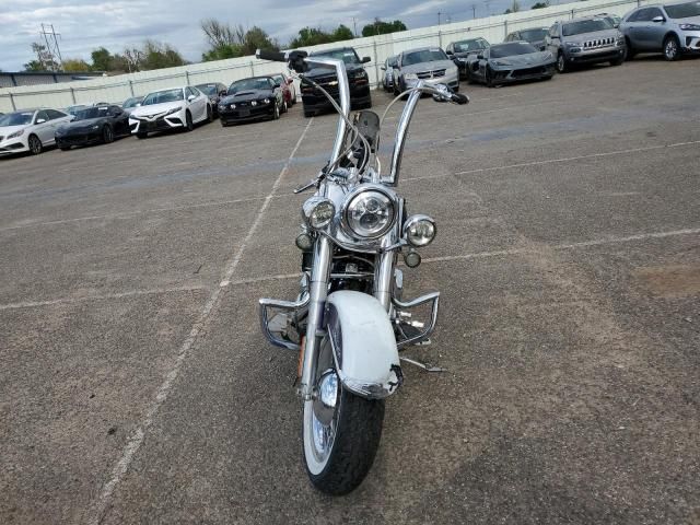 2010 Harley-Davidson Flstn