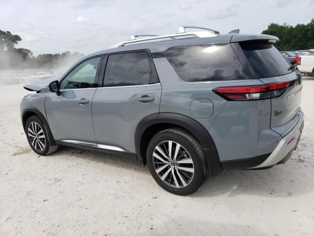 2022 Nissan Pathfinder Platinum