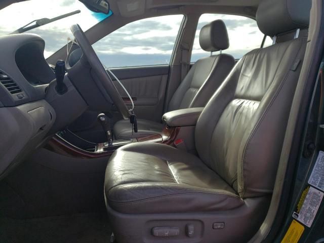 2004 Toyota Camry LE