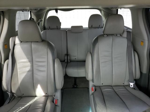 2011 Toyota Sienna XLE