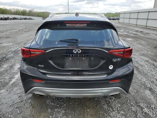 2017 Infiniti QX30 Base