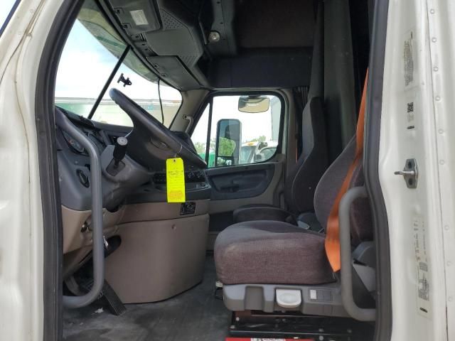 2019 Freightliner Cascadia 125