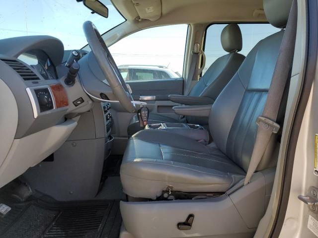 2008 Chrysler Town & Country Touring