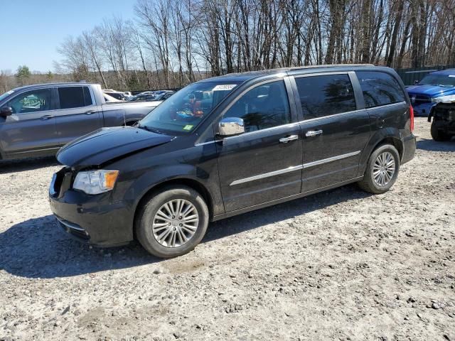 2015 Chrysler Town & Country Touring L