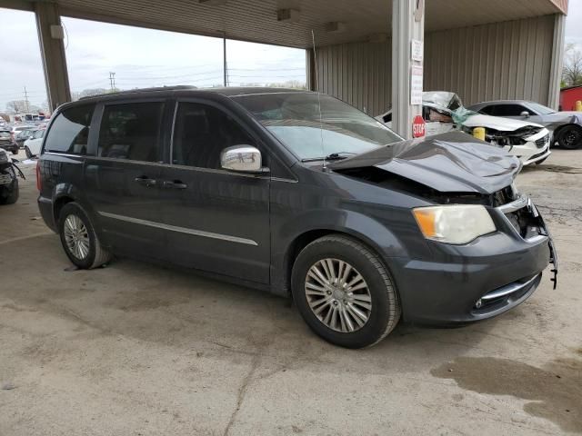 2011 Chrysler Town & Country Touring L