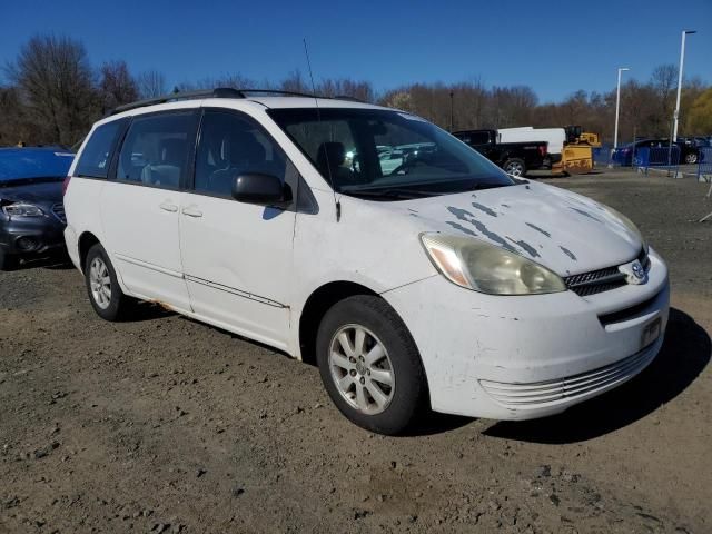 2004 Toyota Sienna CE