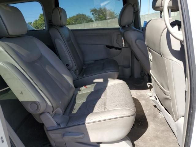 2012 Nissan Quest S