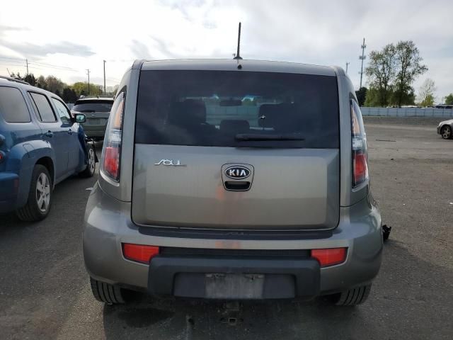 2011 KIA Soul +