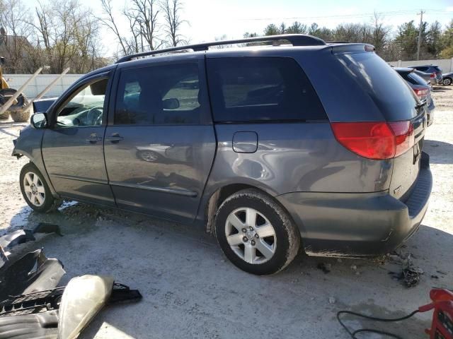 2009 Toyota Sienna CE