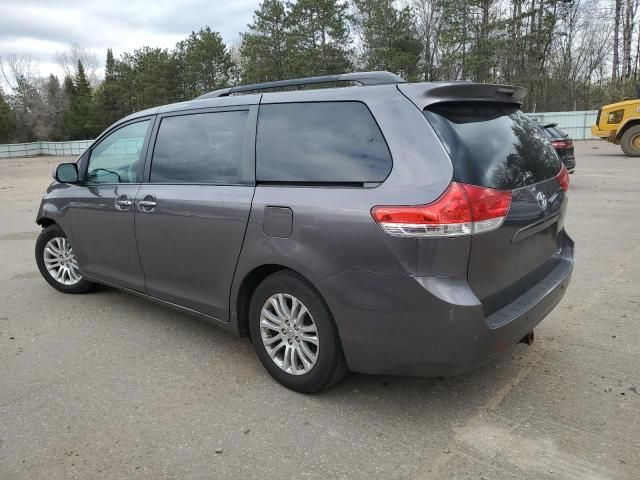 2012 Toyota Sienna XLE