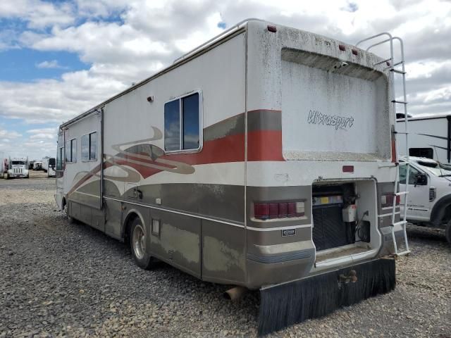 1999 Freightliner Chassis X Line Motor Home