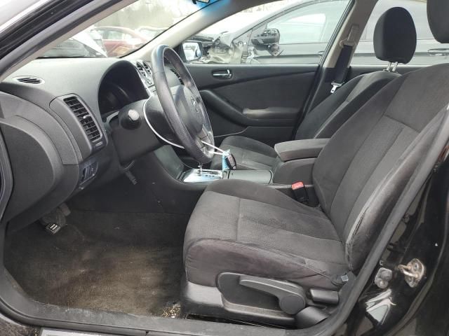 2010 Nissan Altima Base