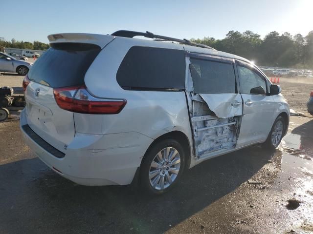 2015 Toyota Sienna XLE