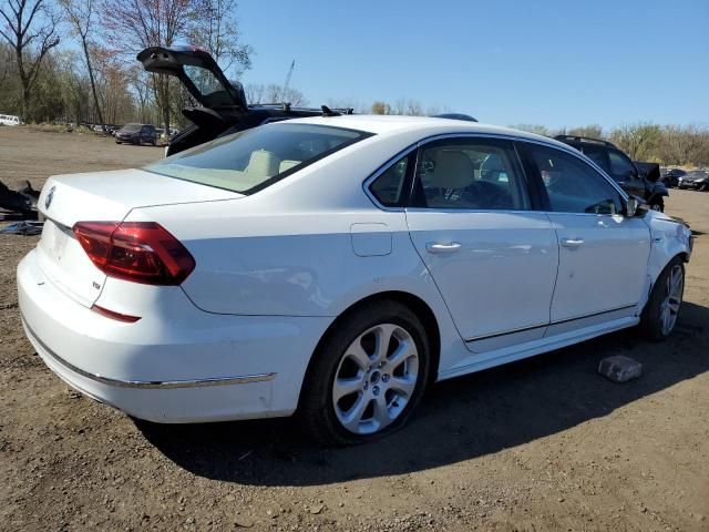 2017 Volkswagen Passat R-Line