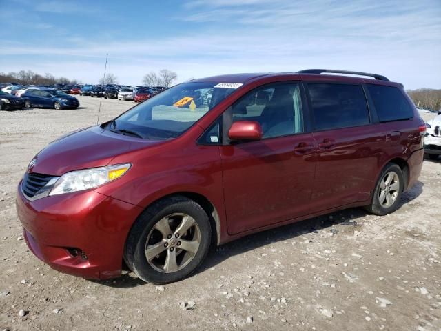 2011 Toyota Sienna LE