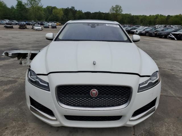 2017 Jaguar XF Prestige