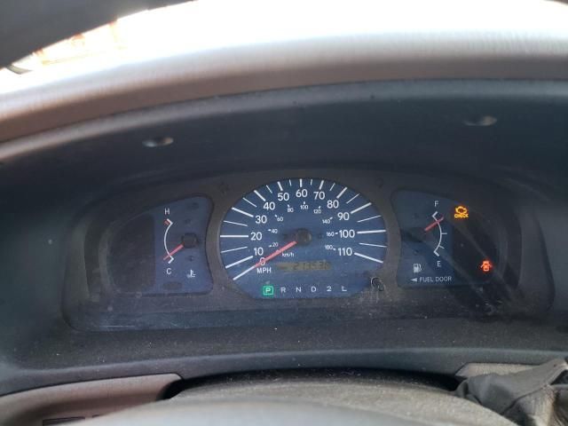 2002 Toyota Sienna CE