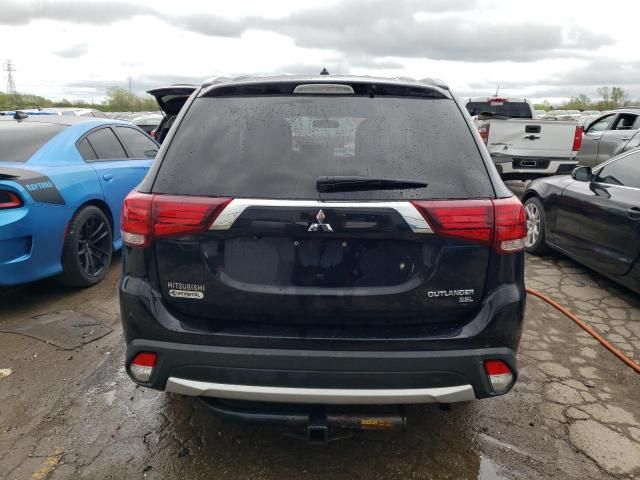 2016 Mitsubishi Outlander SE