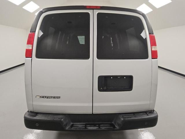 2018 Chevrolet Express G2500