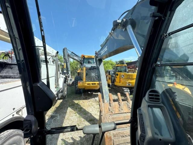 2022 John Deere 130