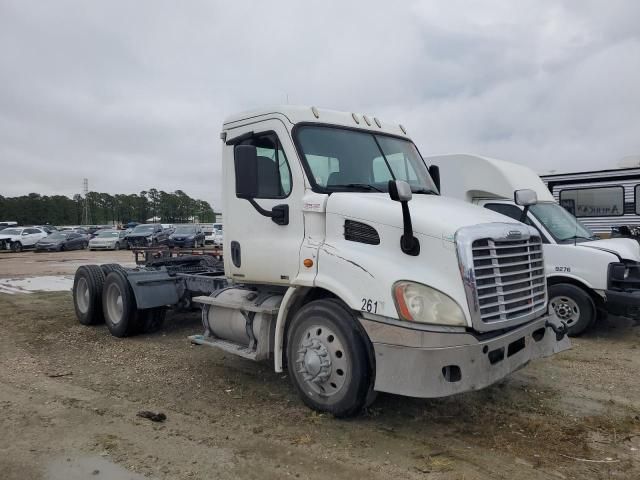 2011 Freightliner Cascadia 113