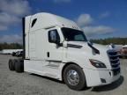 2021 Freightliner Cascadia 126