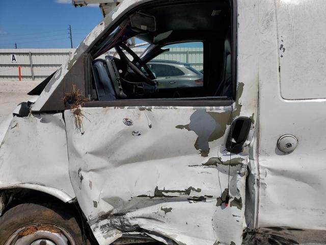 2000 Chevrolet Express G2500