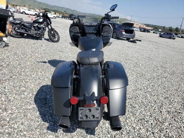 2021 Indian Motorcycle Co. Challenger Dark Horse