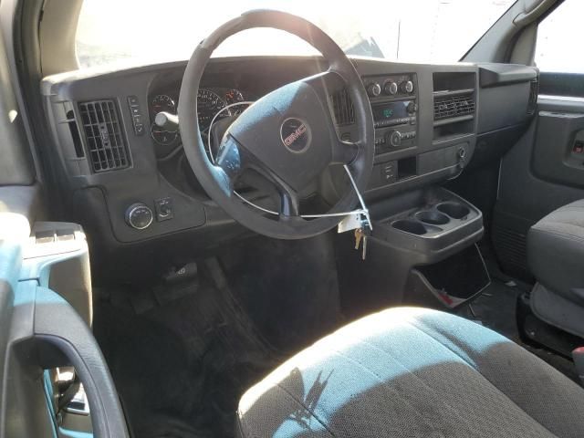2011 GMC Savana Cutaway G4500