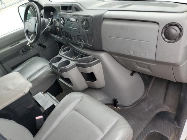 2010 Ford Econoline E250 van