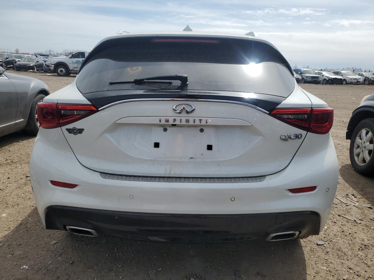 2017 Infinity Qx30 Base