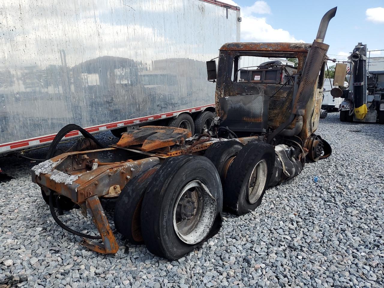 2003 Mack 2025 Mack Semi Truck