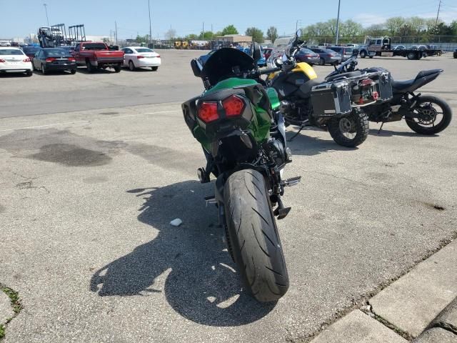 2021 Kawasaki ZX1002 D