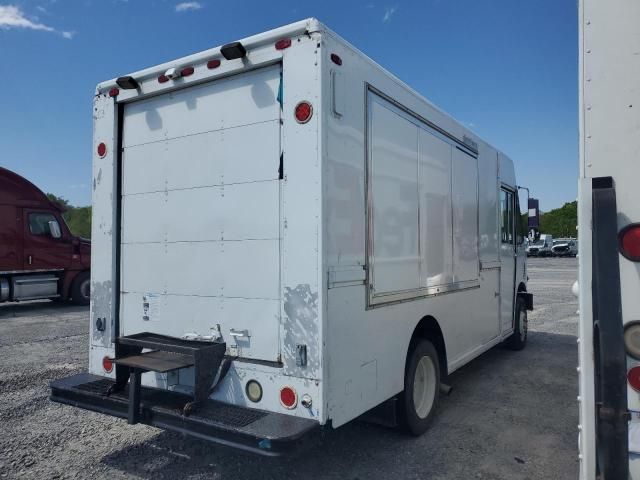 2003 Freightliner Chassis M Line WALK-IN Van