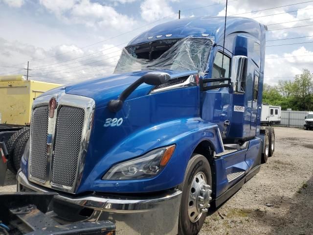 2025 Kenworth T680 Semi Truck