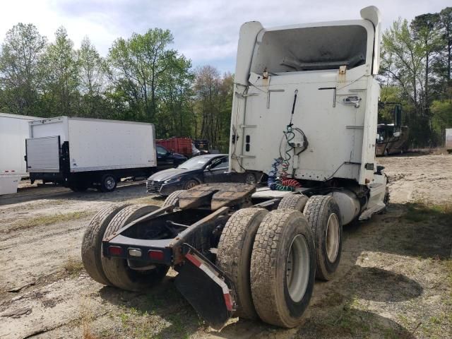 2005 Freightliner Columbia Semi Truck