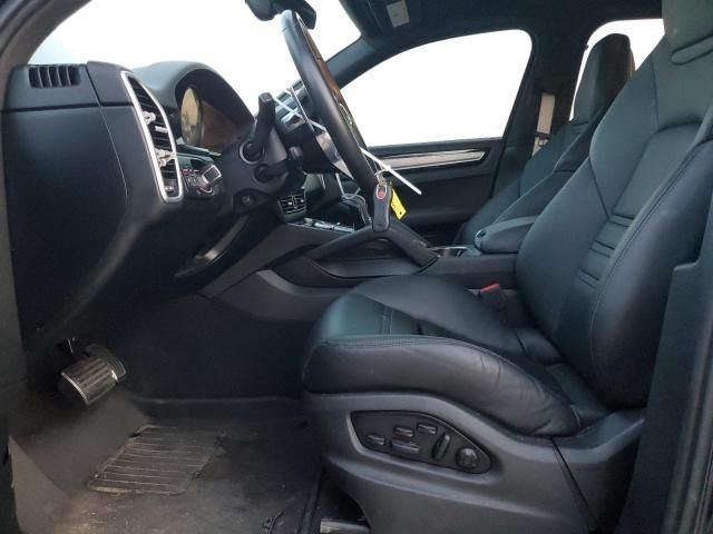 2023 Porsche Cayenne S