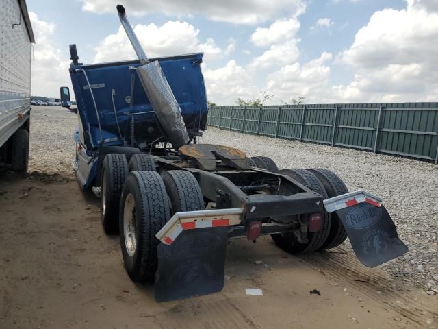 2007 Peterbilt 387 Semi Truck