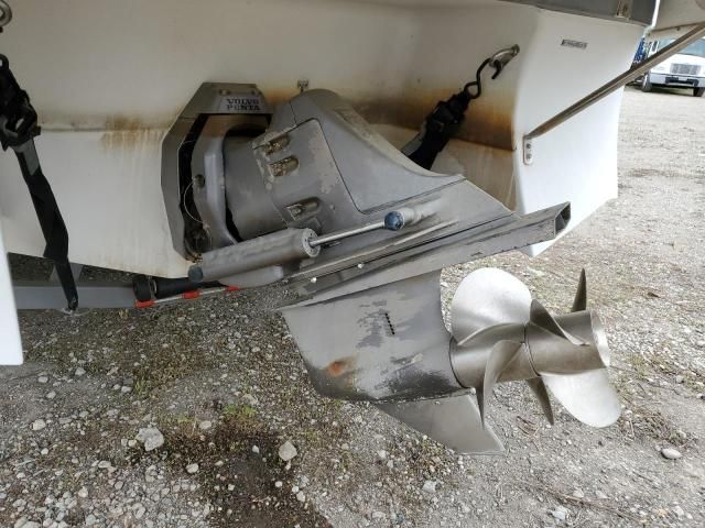 2000 Four Winds Boat